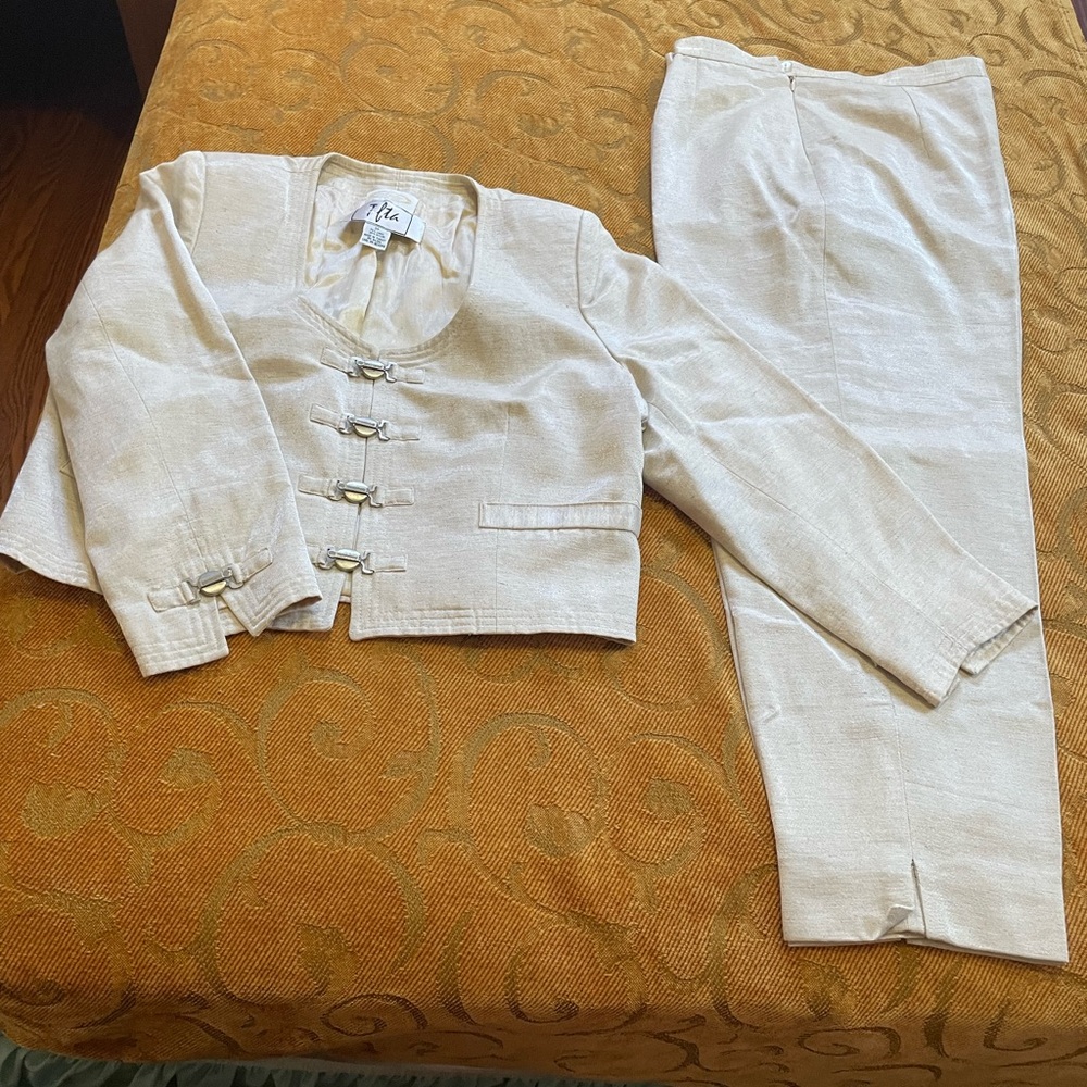 Elegant Cream Women's Suit Set
